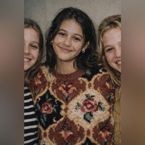 90s rosey Floral sweater